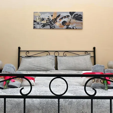 فندق مبيت وإفطار A - I Portici Del Centro 3*
